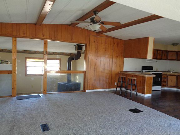 2nd image of 808 Robert St