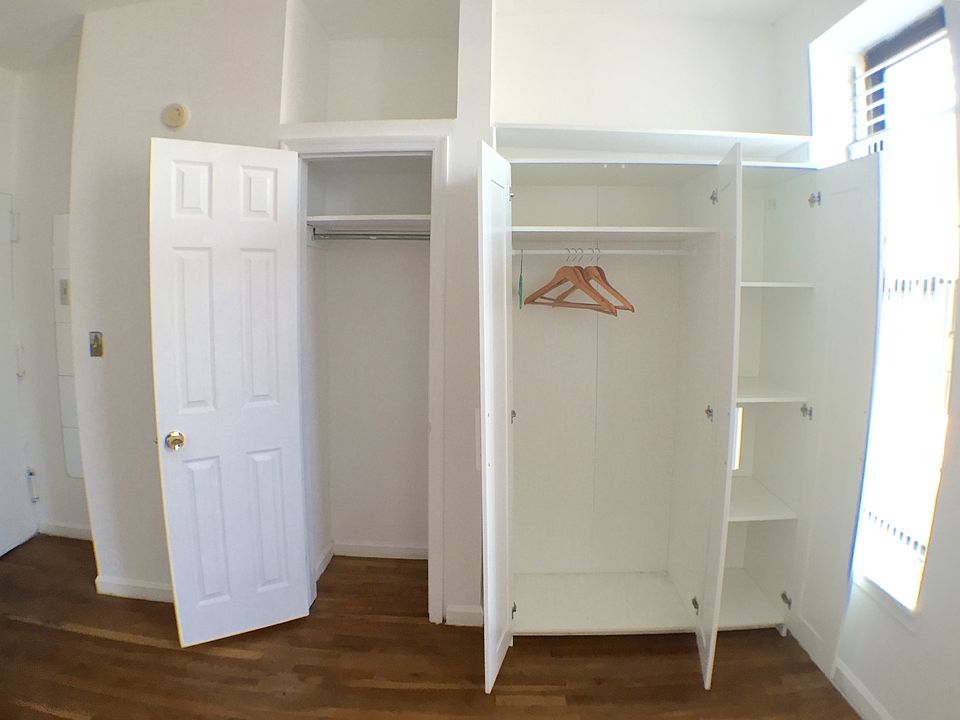 1st image of 324 1/2 E 8th St APT 5C