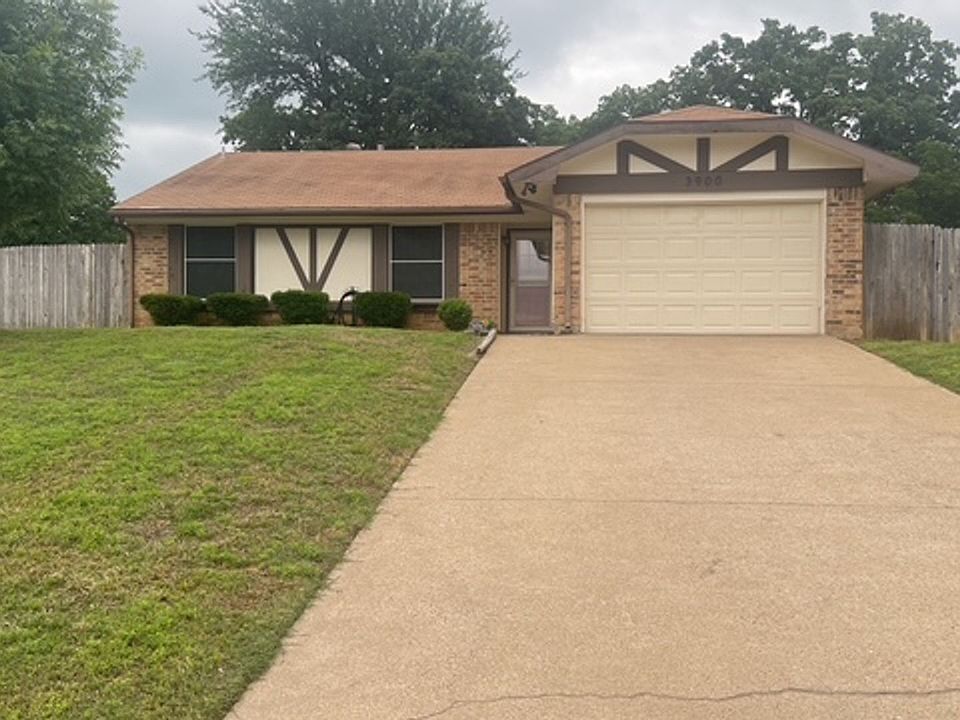 1st image of 3900 Glen Knoll Ct