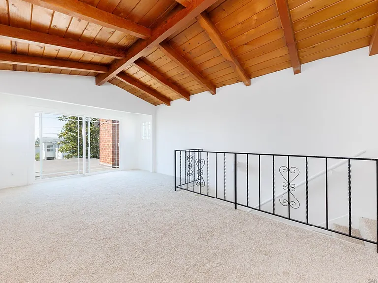 5146 Solar St — Photo 9