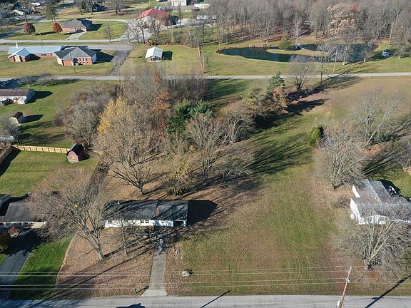 2nd image of 234 Chevy Chase Dr