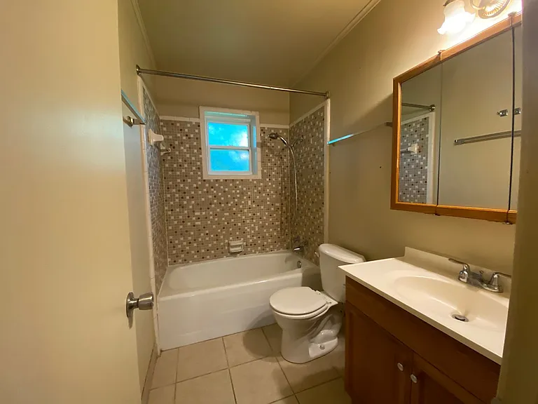 606 S Trenton St #5 — Photo 8
