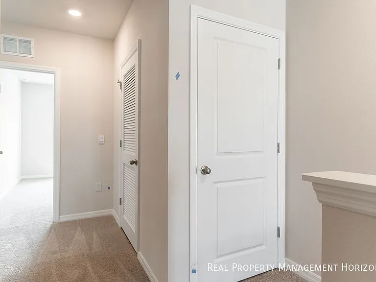 17769 Crescent Moon Loop — Photo 10