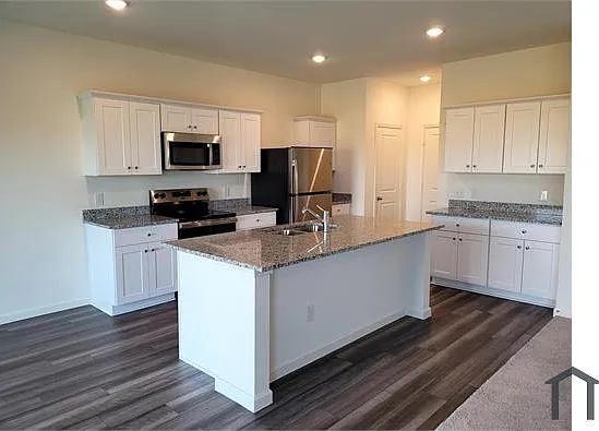 400 Valley View Dr — Photo 9