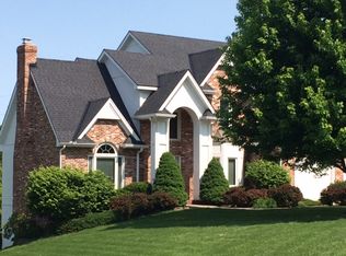 1785 Bur Oak Dr, Liberty, MO 64068