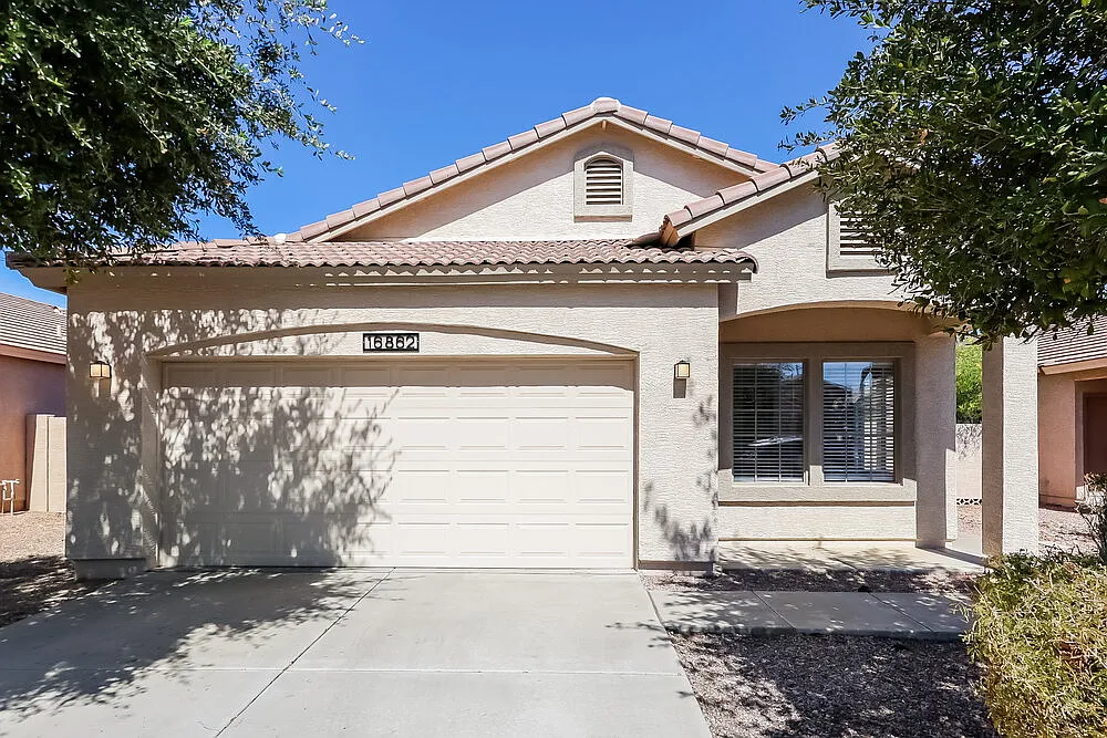 4 bed, 2.0 bath, 1756 sqft, $1,950 — Photo 1