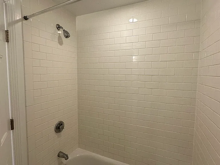 55 Langdon St #6D — Photo 9