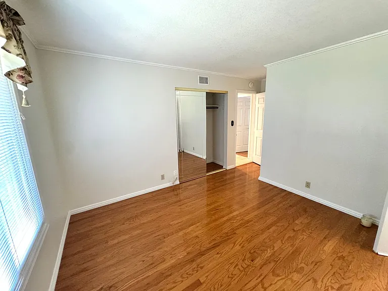 246 Grandridge Ct — Photo 21