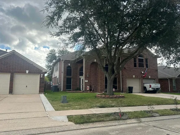 204 King William Dr, La Porte, TX 77571