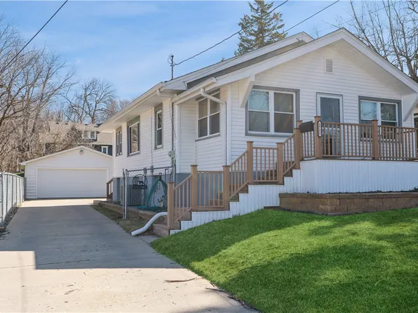 1711 E 32nd St, Des Moines, IA 50317