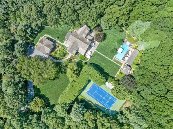342 Wainscott Harbor Rd, Sagaponack, NY 11962