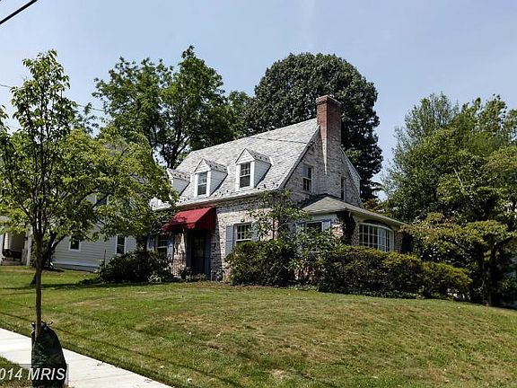 2nd image of 3501 Bradley Ln
