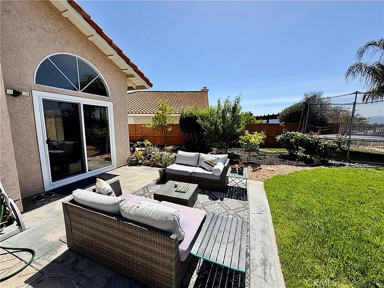 39711 Barberry Ct — Photo 31