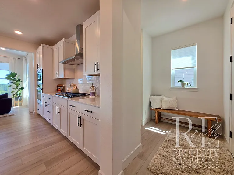 10607 Treasure Dr NW — Photo 10