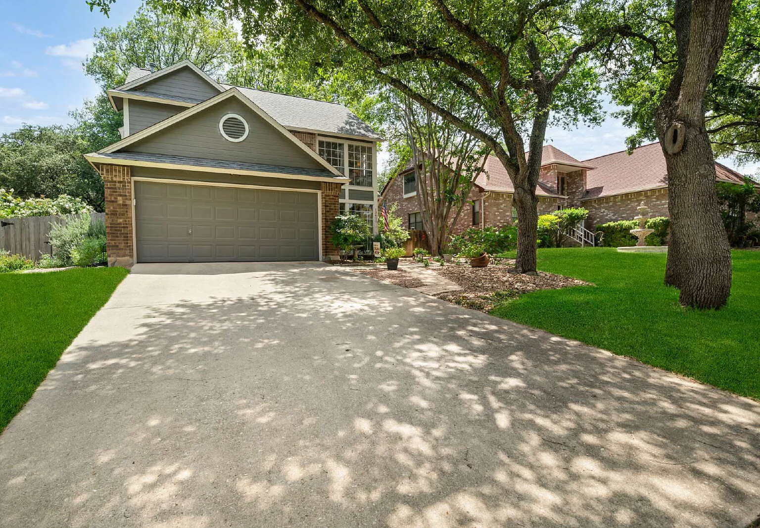 4 bed, 2.5 bath, 2522 sqft, $2,695 — Photo 3