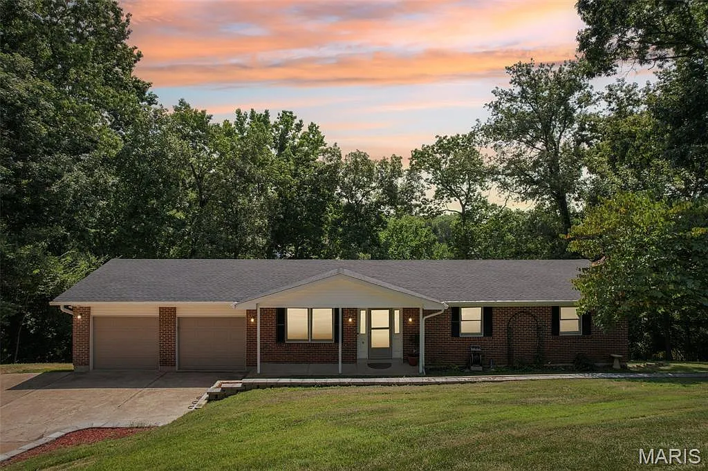 11 Henard Ln photo 1
