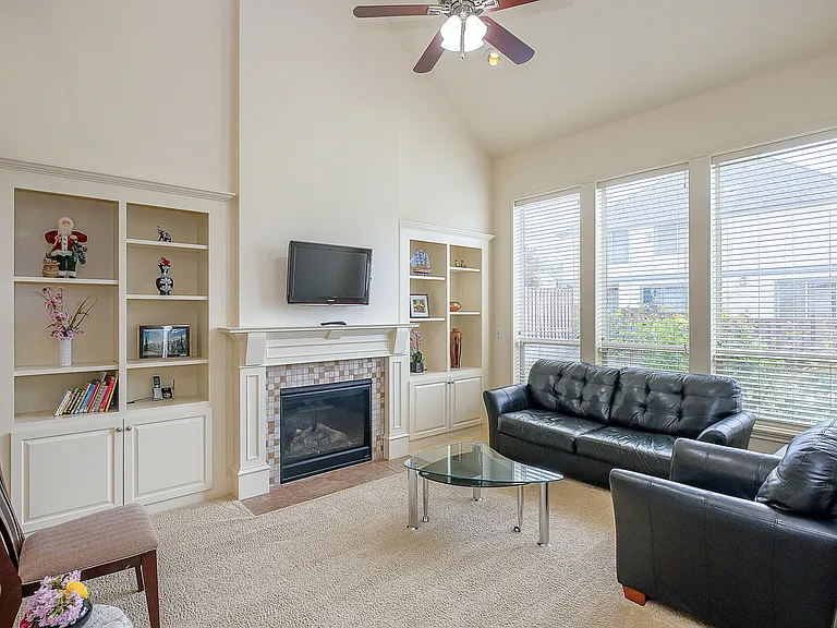 6572 NW 164th Ave — Photo 7