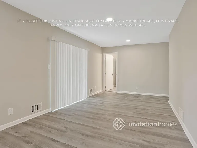 3569 Troutdale Ct — Photo 10