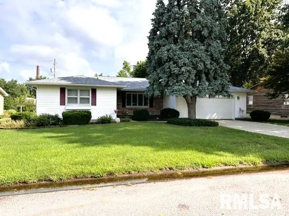418 Southville Dr, South Jacksonville, IL 62650