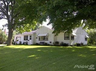 1121 Blaine St, Edgerton, WI 53534