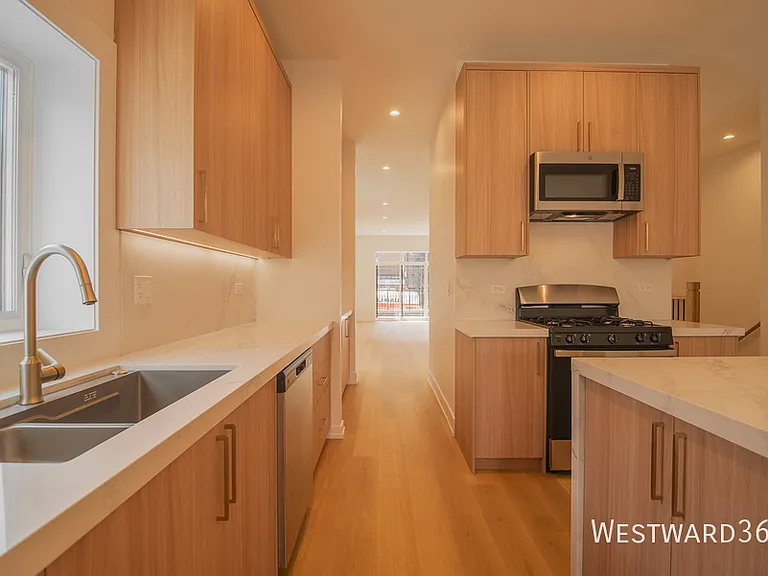 2042 W Washington Blvd #1E — Photo 2
