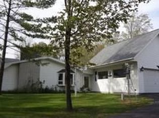 8789 E Grand Lake Rd, Presque Isle, MI 49777
