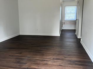 1012 SW 33rd St, Topeka, KS 66611