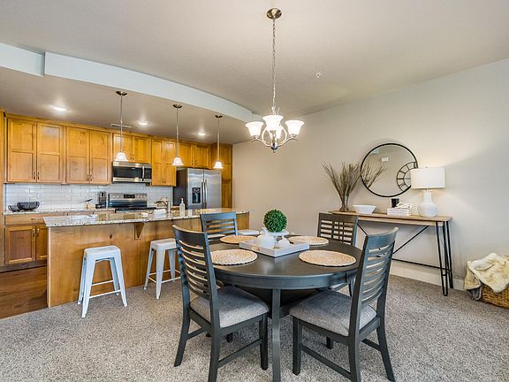 4th image of 6650 Crystal Downs Dr #102