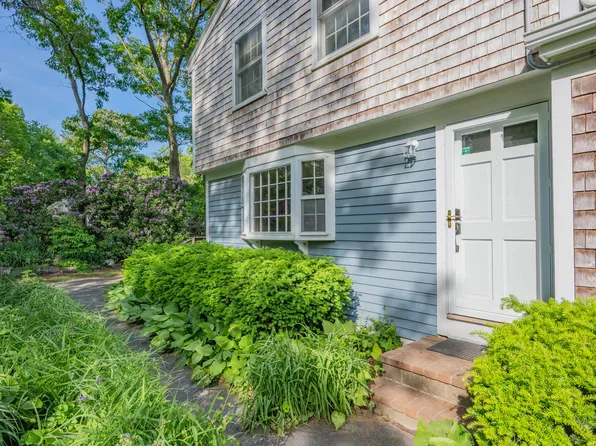 121 Lietrim Circle, Centerville, MA 02632