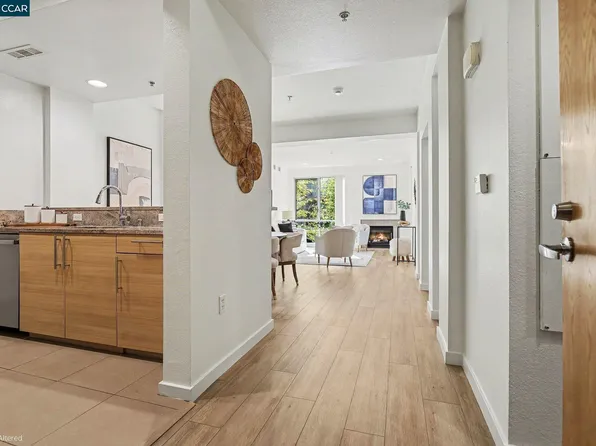 1655 N California Blvd APT 240, Walnut Creek, CA 94596