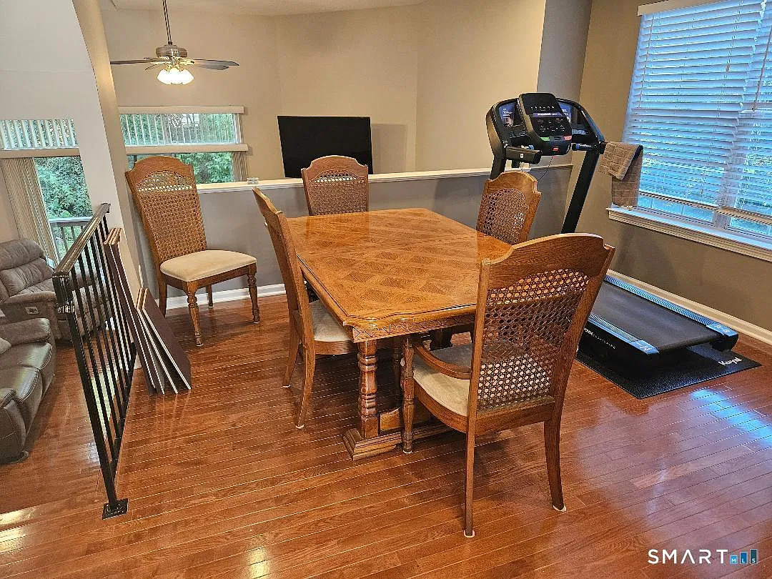2390 State St — Photo 3