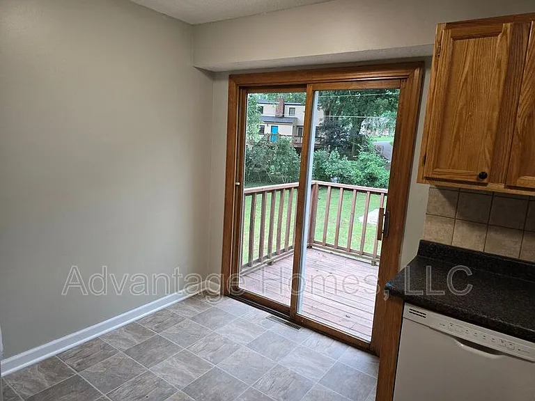 5814 NW Walnut Ct — Photo 13