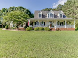 1845 Maddox Rd, Hoschton, GA 30548