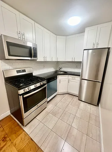 14016 34th Ave #414 Photo 1