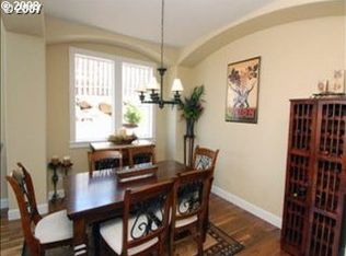 9300 SE Emmert View Ct, Happy Valley, OR 97086