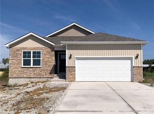 21070 W 217th St, Spring Hill, KS 66083