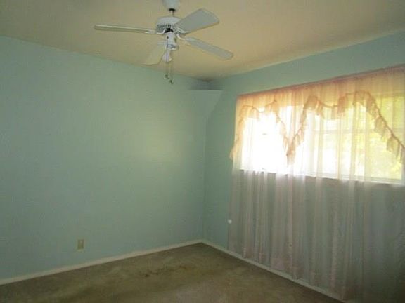 5th image of 1160 Norwood Dr