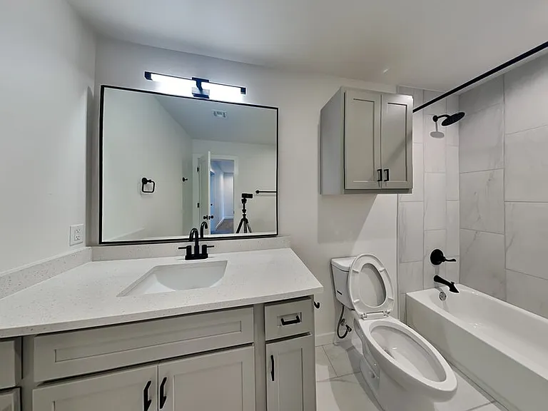 217 N Wright St — Photo 14