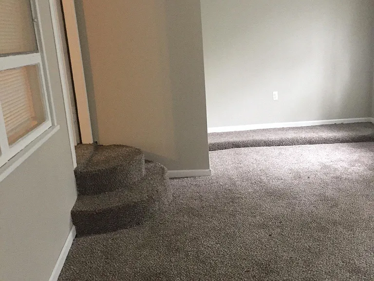 21670 Tulane Ave — Photo 18