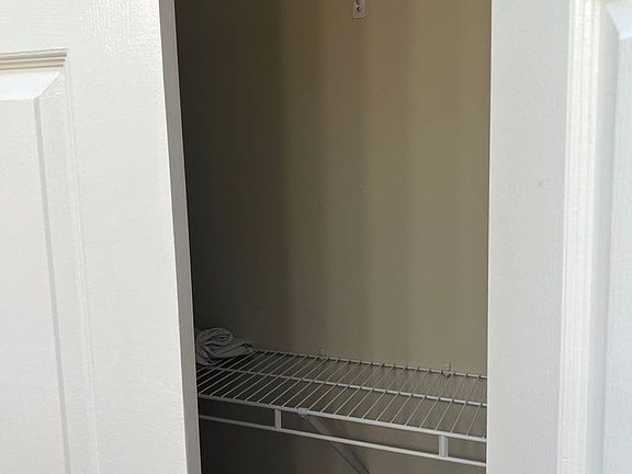 4th image of 11808 NE 80th St