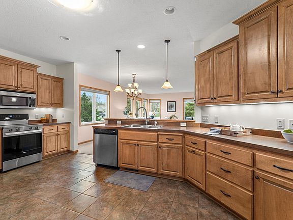 3rd image of 1710 Patriot Rd