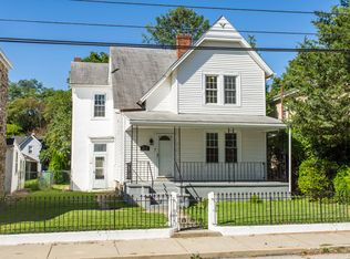 212 S Chestnut St, Ambler, PA 19002