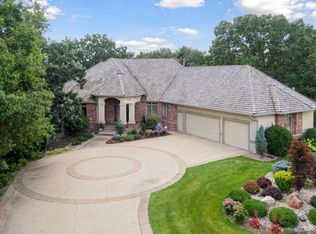 7020 Crowne Oak Rd, Eden Prairie, MN 55344