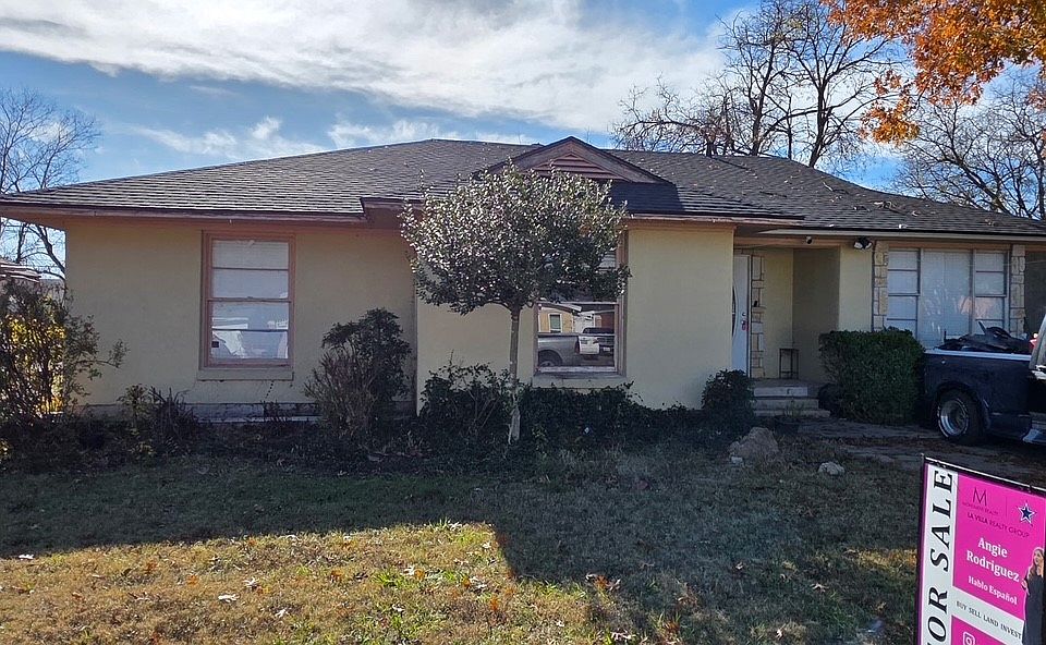 1st image of 2614 Tolosa Dr