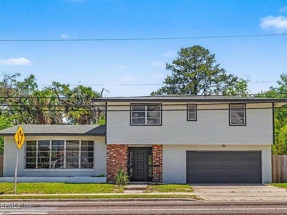 1st image of 1074 GOLFAIR Boulevard