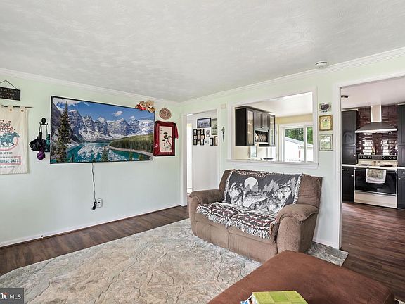 5th image of 7109 Sybaris Dr