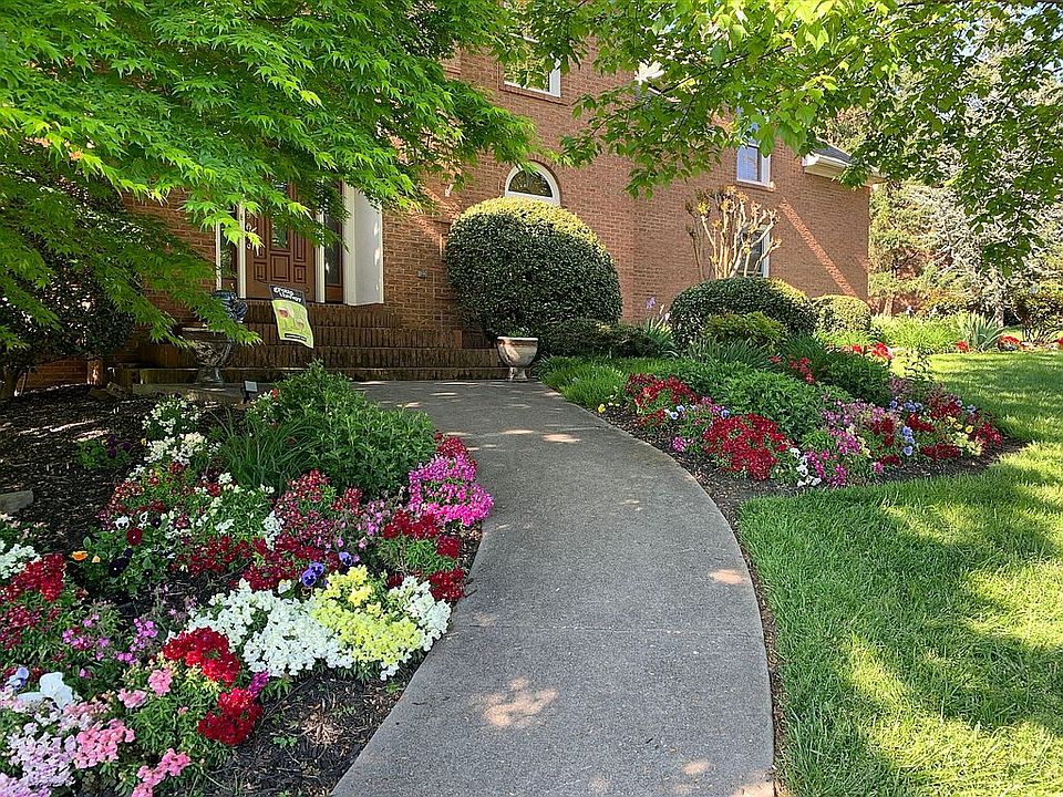 1st image of 10607 Eagle Glen Dr