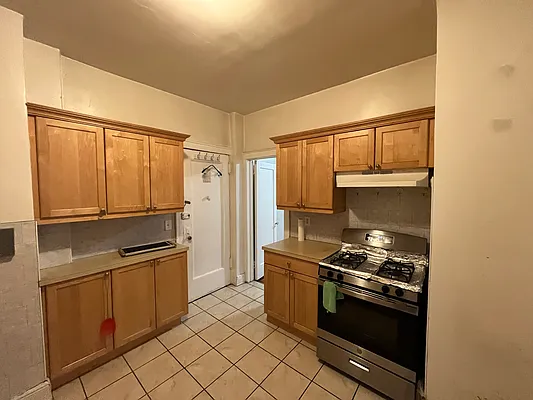 Rented by Olympic CIty Real Estate | media 13