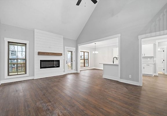 4th image of 181 Sherlock Dr Lot 323