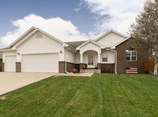 520 Meadow Ln, Huxley, IA 50124
